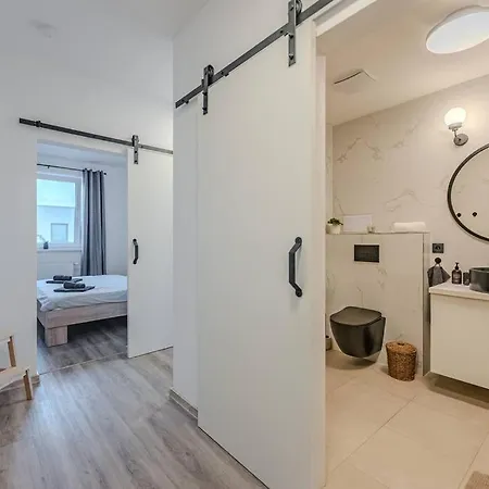 Brand New Luxury With Amazing View *