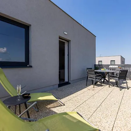 Brand New Luxury With Amazing View *