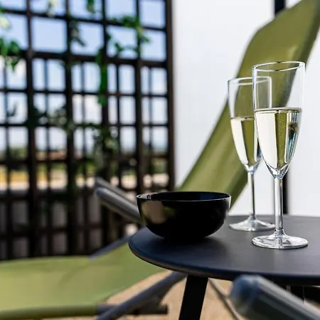 Brand New Luxury With Amazing View Apartment Dasice