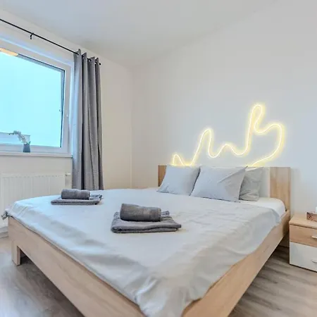 Apartment Brand New Luxury With Amazing View *